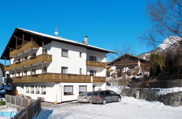 Nice apartment for 32 people with WIFI, TV, balcony and pets allowed