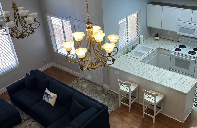 Nice and beaultiful condo