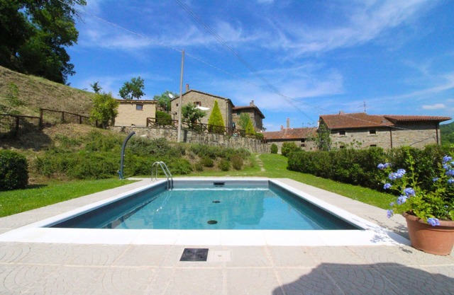 Nice apartment for 4 guests with private pool, WIFI, TV and pets allowed