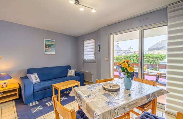 Nice apartment for 4 guests with TV and balcony