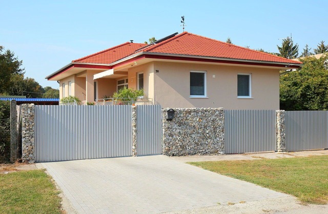 Nice apartment for 6 people with WIFI, hot tub, TV and terrace