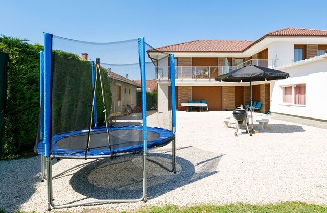 Nice apartment for 5 people with WIFI, A/C, TV and balcony