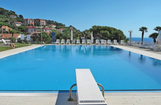 Nice apartment for 6 people with WIFI, pool, TV and terrace