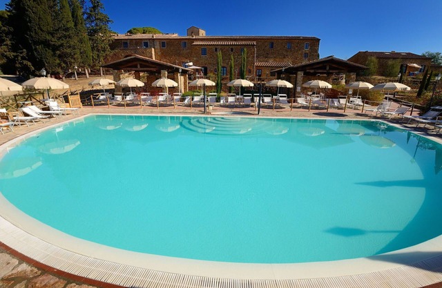 Nice apartment for 3 people with pool, A/C, TV and panoramic view