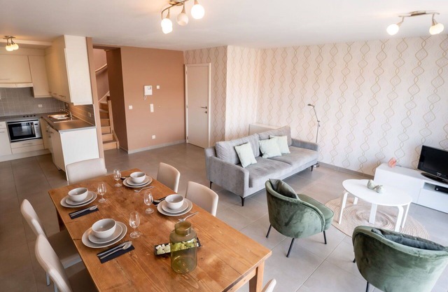 Nice apartment for 4 guests with WIFI, TV, balcony and pets allowed