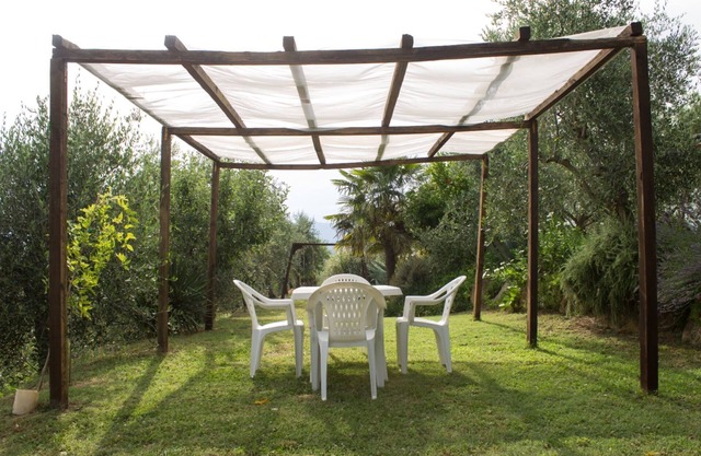 Nice apartment for 5 people with pool, WIFI and TV