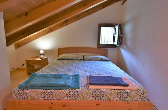 Nice apartment for 5 people with WIFI, A/C, TV, patio and pets allowed