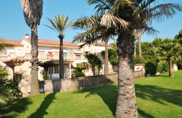 Nice apartment for 6 guests with WIFI, A/C, TV, terrace and pets allowed