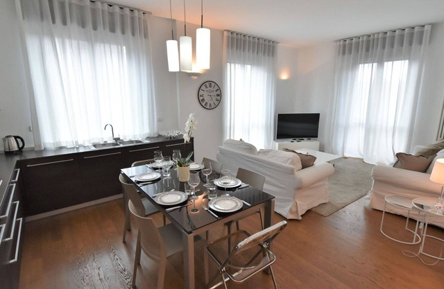 Nice apartment for 6 guests with A/C, WIFI, TV and balcony