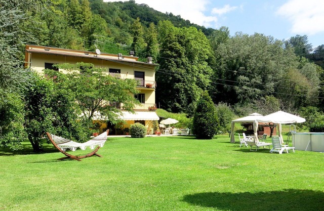 Nice apartment for 6 people with pool, WIFI, hot tub, TV and patio
