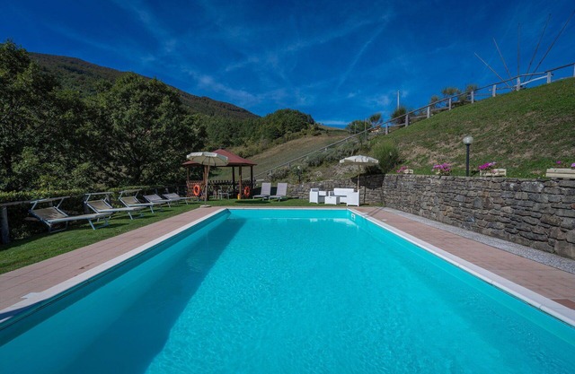 Nice apartment for 6 people with pool, WIFI, TV, veranda and pets allowed