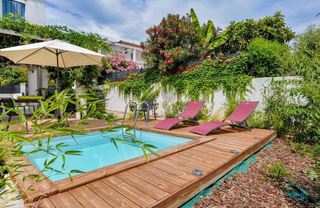Nice apartment for 2 guests with WIFI, pool, TV and patio