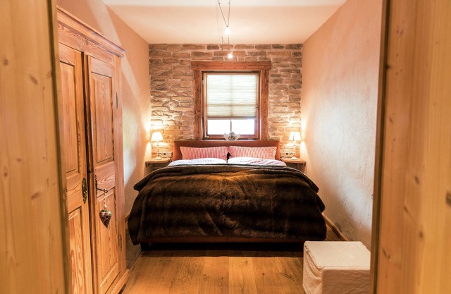 Nice apartment in a fantastic location right on track and trail