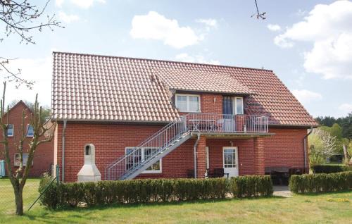 Nice Apartment In Mirow Ot Qualzow