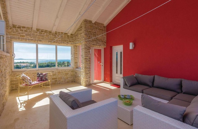 Nice apartment in Vir with WiFi