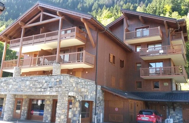 Nice apt 65m2 4/6p Champagny VANOISE av Pool Sauna Fitness