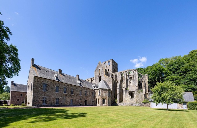 Nice holiday home in Hambye with parking