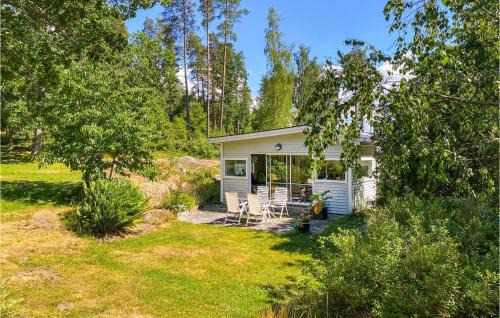 Nice Home In Bjällebäck With Wifi