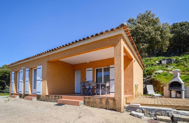 Nice home in Casalabriva with WiFi