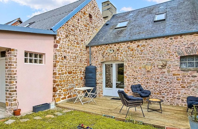 Nice Home In Créances With Wifi