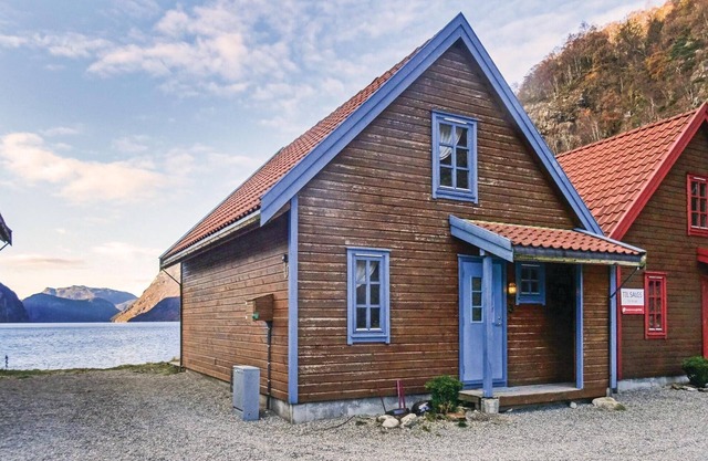 Nice home in Dirdal with kitchen
