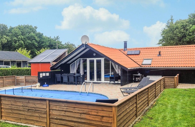 Nice home in Hemmet with sauna