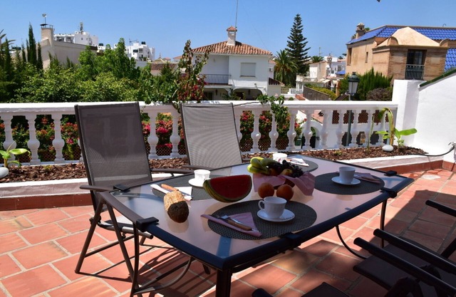 Nice house 5 minutes walking distance to the beach with swimming pool.
