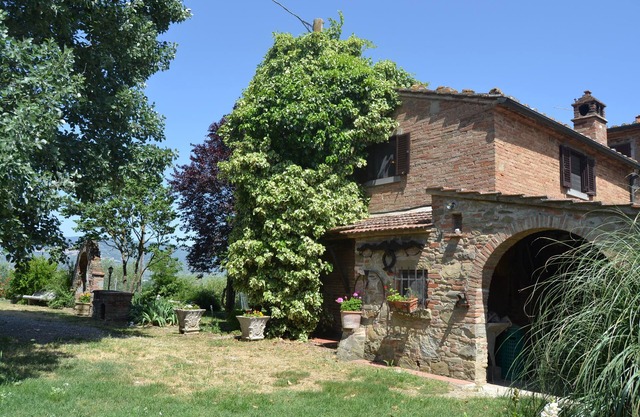 Nice house in the country of Cortona.