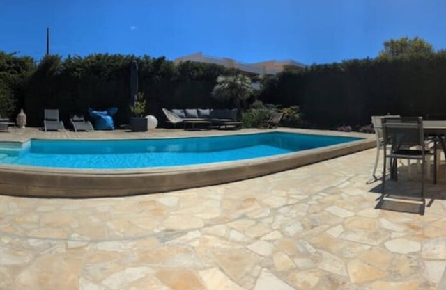 Nice villa with private pool, 5 min walk to the beach - Antibes
