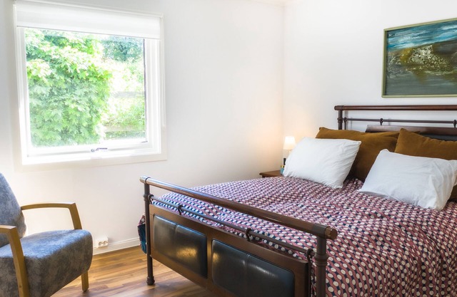 Nice, year-round holiday house near Kristiansand, few km to Beach. 8 Beds