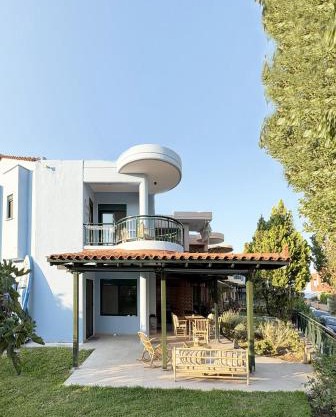 Nikiti Blue house 30m from the beach with sea view
