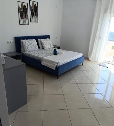 NIKOLARI RESORTs