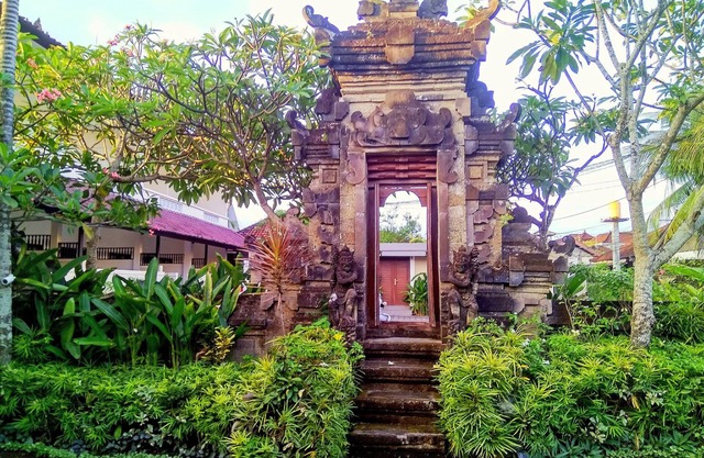 Nipuri Hotel
