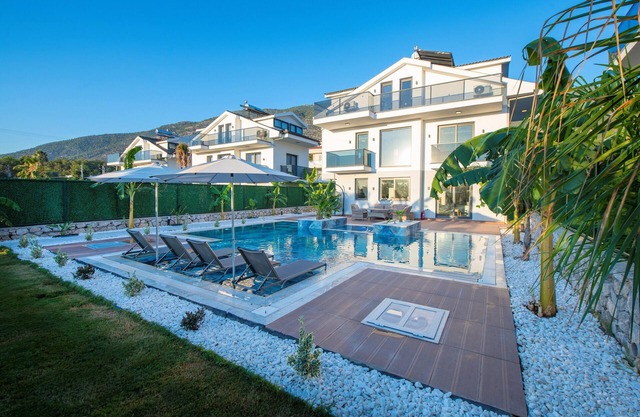 nLuxury Villa in Ölüdeniz +90.554.321.1382 prıvate pool and garden