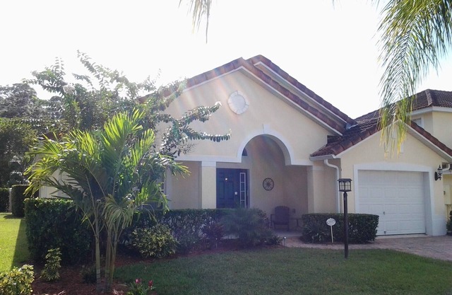 No Rear Neighbours/Close to Disney/South West Facing Pool & Spa