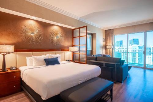 No Resort Fee Strip View Balcony+Free Valet+ Pool