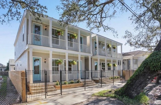NOLA Jewel: Cozy Villa Near Streetcar Line