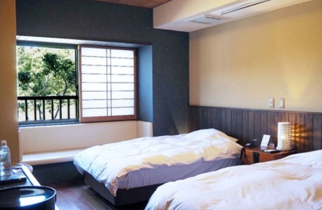 Nonsmoking Barrierfree twin room Breakfast included /Shimanto Kōchi