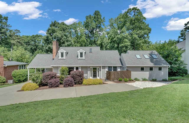 North Hills Home 4 BR/2 BA with attached studio