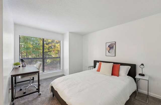 Northcliffe 405 I Fully Furnished 2 Bedroom 2 Ba