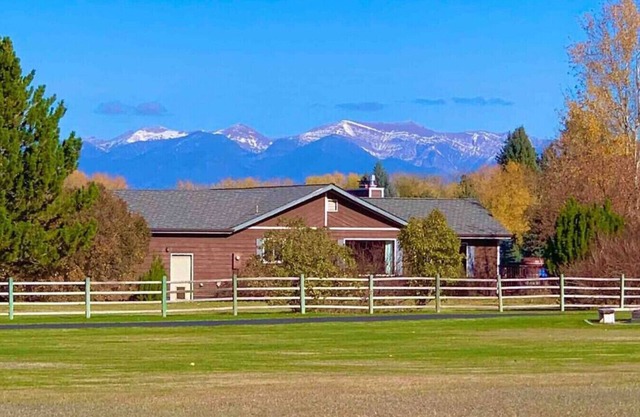 Nostalgic Ranch House | Hot tub, Game Room, Views