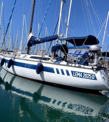 Notte in barca tra gioia e relax cullati dal mare