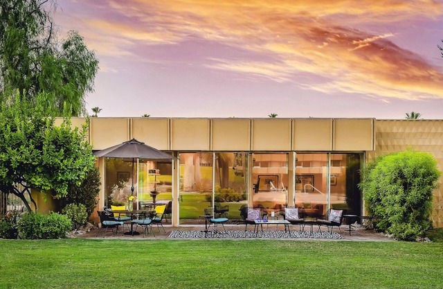 nSandpiper Palm Desert Historic Mid Century FEB weekly availability