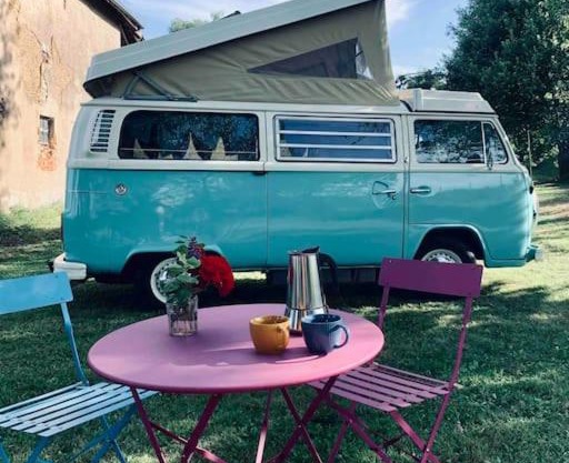 Nuit insolite Combi Volkswagen T2B campagne