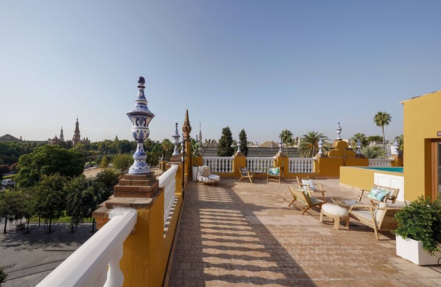 Numa Seville Prestigio