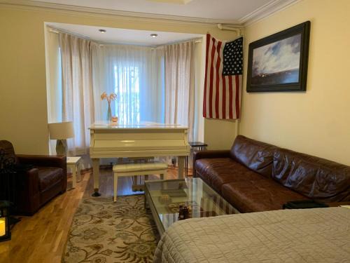NYC Apartment by the Harbor