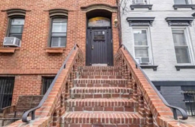 NYC/Hoboken Jacuzzi Brown Stone