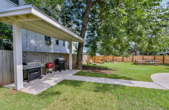 Oak - Apt.2 - Book for 30 days or longer!