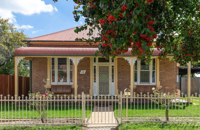 Oaken House Home away from home, pet friendlynDiscounted Weekly & Monthly Stayz