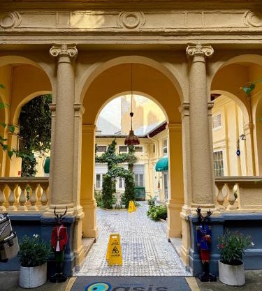 Oasis Inn Budapest
